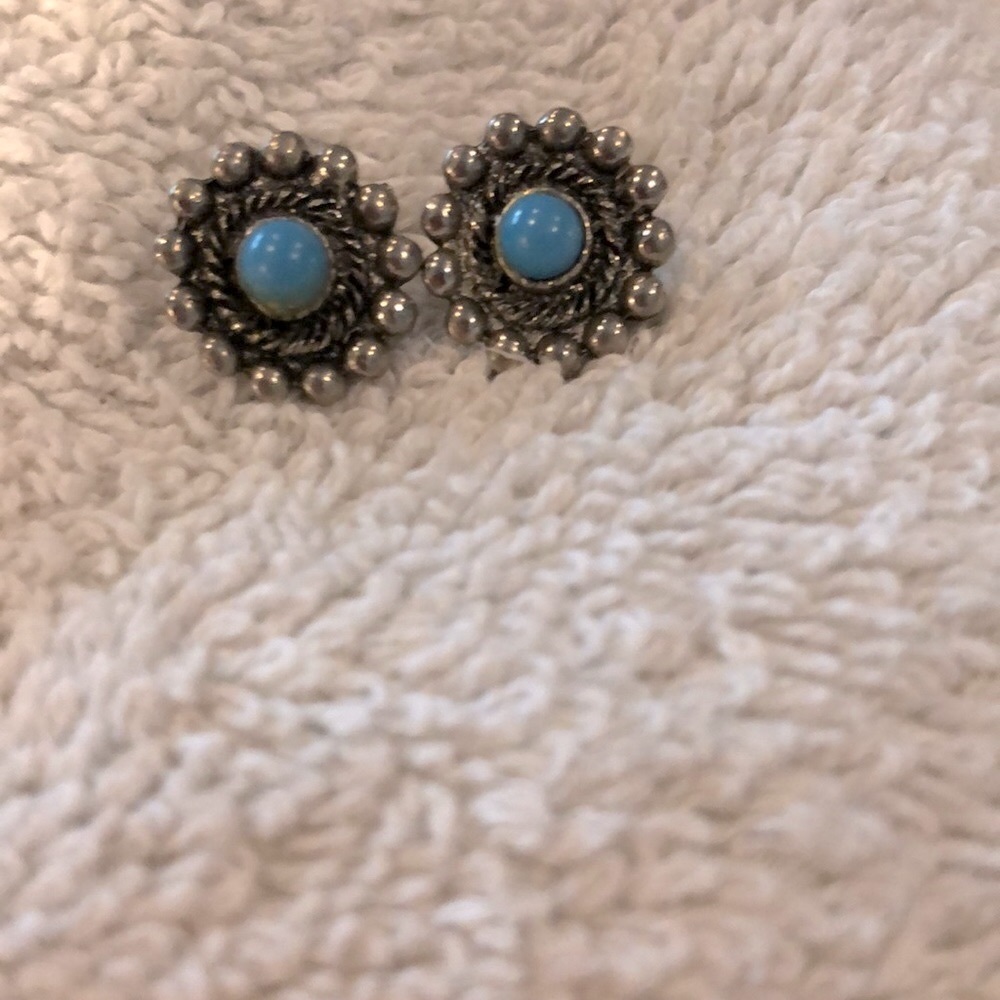 Naveyo style earrings. 50’s Turquoise dainty earrings. As is. Estate sale